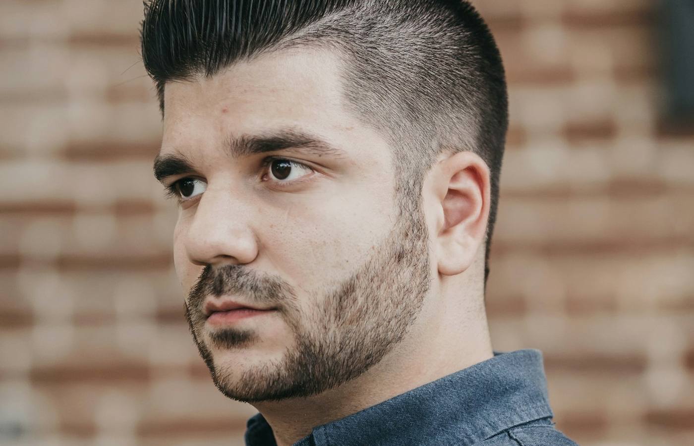 Skupinové cvičení ve fitness sále